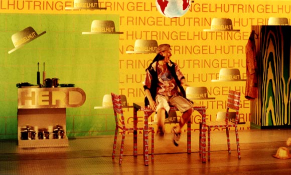 35. mai_img01: title: 35. mai img01 author: donmartin supersets 2001 description: stage keywords: renate martin, andreas donhauser, supersets, violeta dinescus, erich kästner, wiener staatsoper