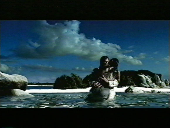 bounty_img04: title: bounty img04 author: donmartin supersets 2000 description: still keywords: renate martin, andreas donhauser, supersets, rad-ish, the gang film