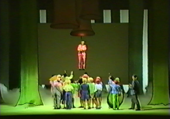 globolinks_img05: title: globolinks img05 author: donmartin supersets 1991 description: stage keywords: renate martin, andreas donhauser, supersets, michael sturminger, giancarlo menotti, opernhaus zürich