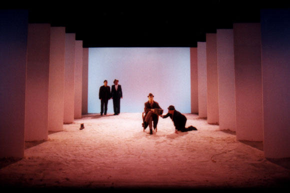 godot_img03: title: warten auf godot img03 author: donmartin supersets 1999 description: stage keywords: renate martin, andreas donhauser, supersets, michael sturminger, samuel beckett