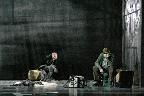 jedem das seine img02: title: jedem das seine img02<br>  author: donmartin supersets 2007<br>  description: dirk nocker<br>  keywords: renate martin, andreas donhauser, supersets, michael sturminger, peter turrini, stadttheater klagenfurt