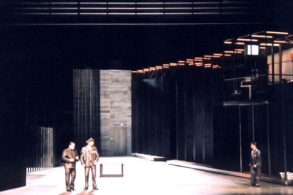 leonora_img03: title: leonora img03 author: donmartin supersets 2000 description: stage keywords: renate martin, andreas donhauser, supersets, ferdinando paër, michael sturminger, opernhaus zürich in winterthur